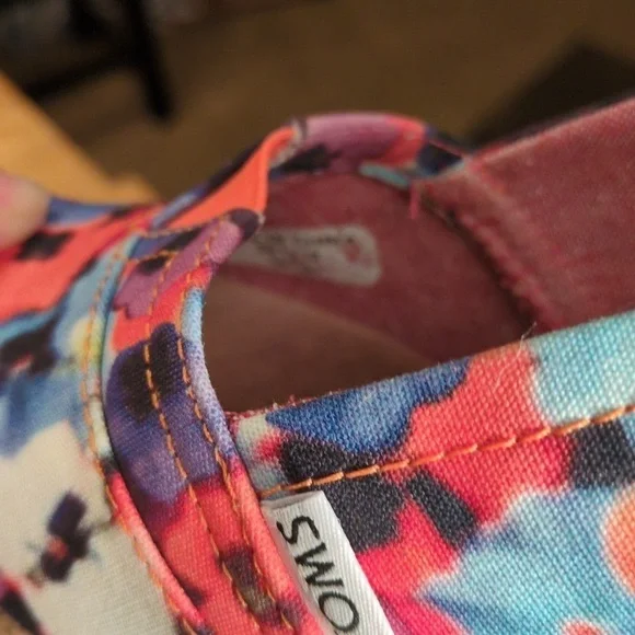 Step into Summer with Toms Oahu Espadrille: Perfect Blend of Style and Comfort - Picture 15 of 15